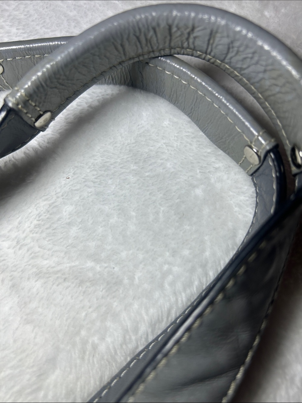 Coach Signature Canvas Shoulder Bag in Light Gray and Cream - Picture 3 of 9